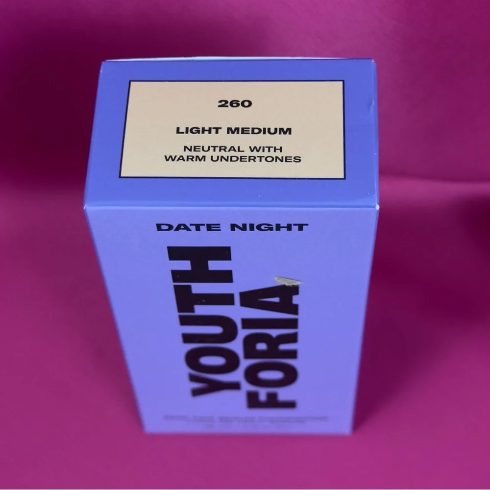 YouthForia Date Night Skin Tint Serum Foundation #260 Light Medium.  35ml.   NWT
